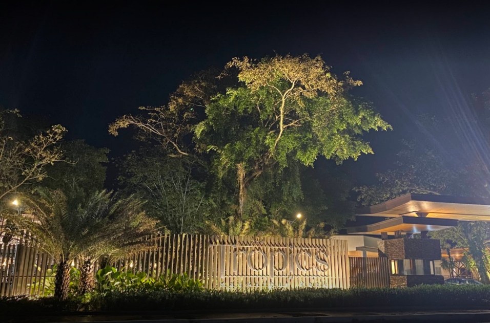 Tropics Hotel & Resort Tacloban